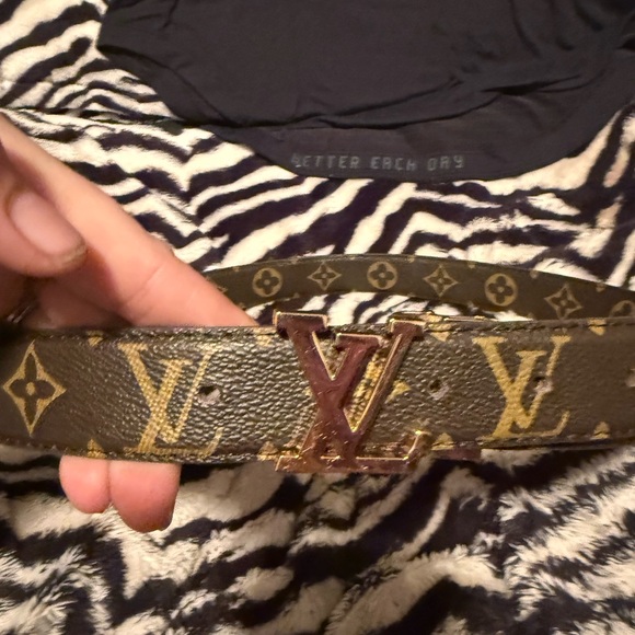 unbranded Accessories - Women’s brown belt fashion inspired, but unbranded